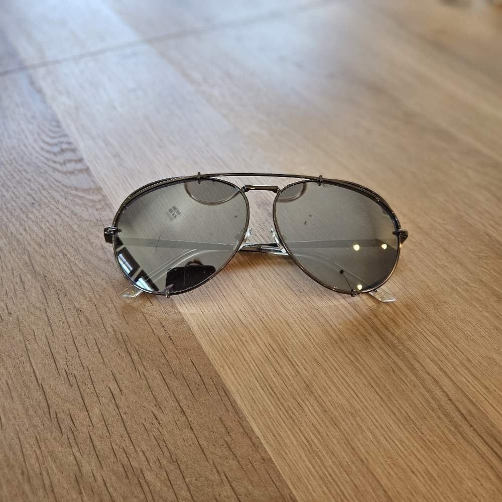 Diff x Khloé Gunmetal Oversize Aviator Sunglasses